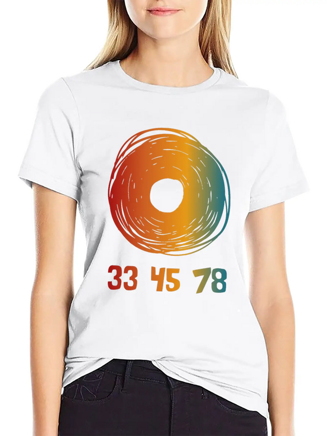33 45 78 RPM Vinyl Records Collector Retro Modern Fit Casual T-Shirt – Clean And Versatile Design